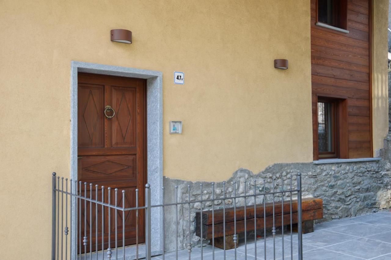Au Coin Du Chateau Châtillon Exterior foto