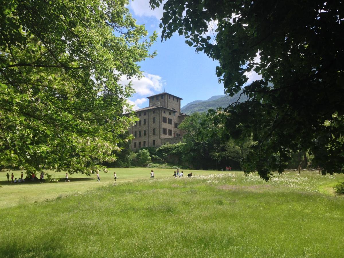Au Coin Du Chateau Châtillon Exterior foto
